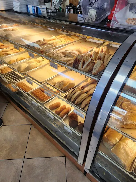 Delicias Cuban Bakery Picture 6