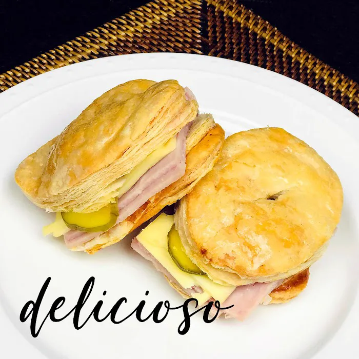 Delicias Cuban Bakery Picture 4
