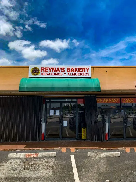 Reyna's Bakery Picture 10