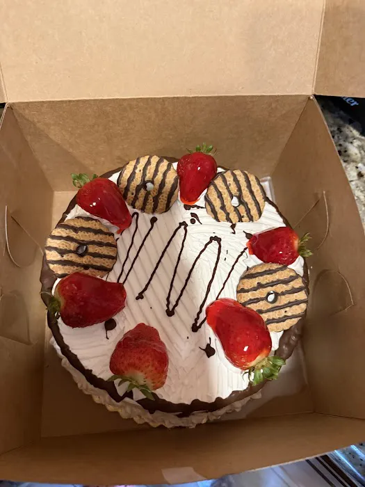Reyna's Bakery Picture 3