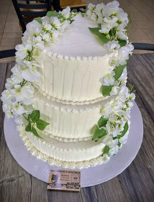 Reyna's Bakery Picture 2