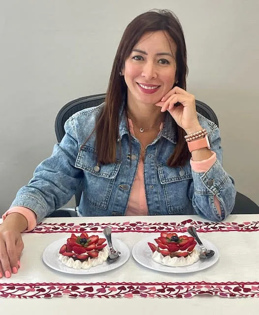 Pavlova Cake Picture 7