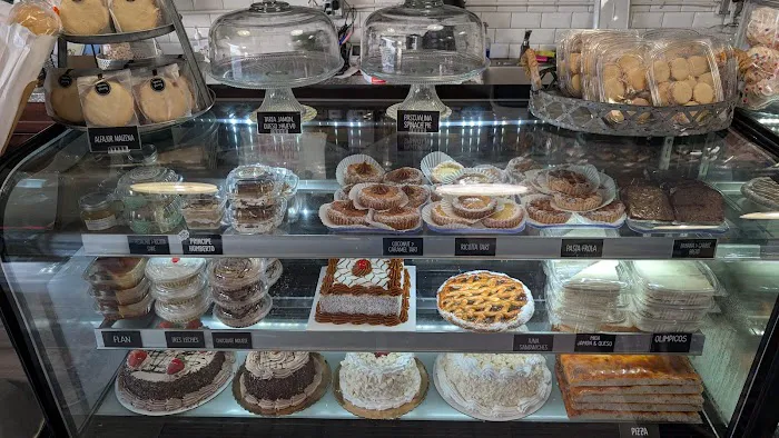 Enzo's Cafe And Bakery Picture 5