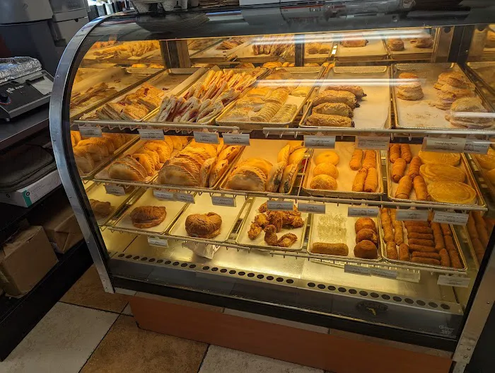 Delicias Cuban Bakery Express Picture 9