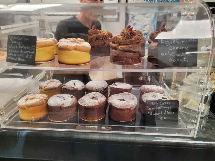 UNA Bakery Picture 3