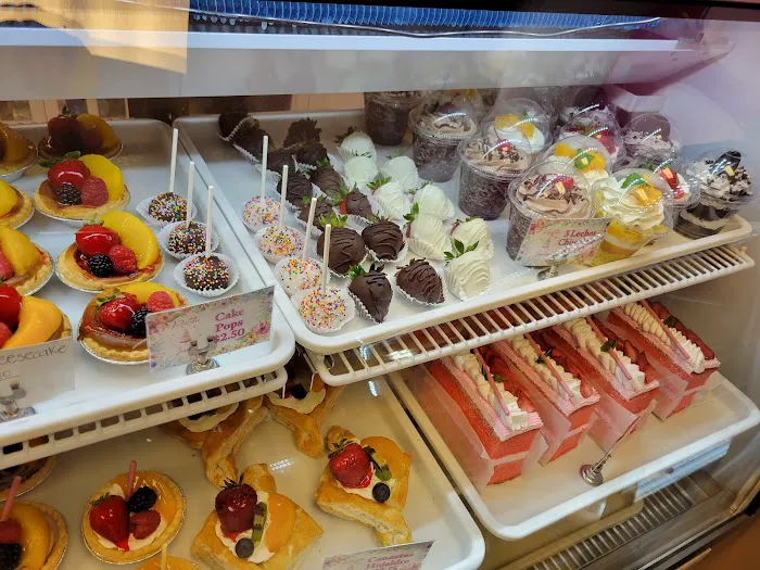 Pasteleria Ivonne Picture 9