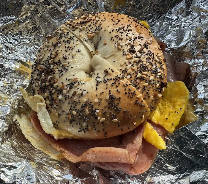 Royal Palm Makeb's Bagels & Deli Picture 8