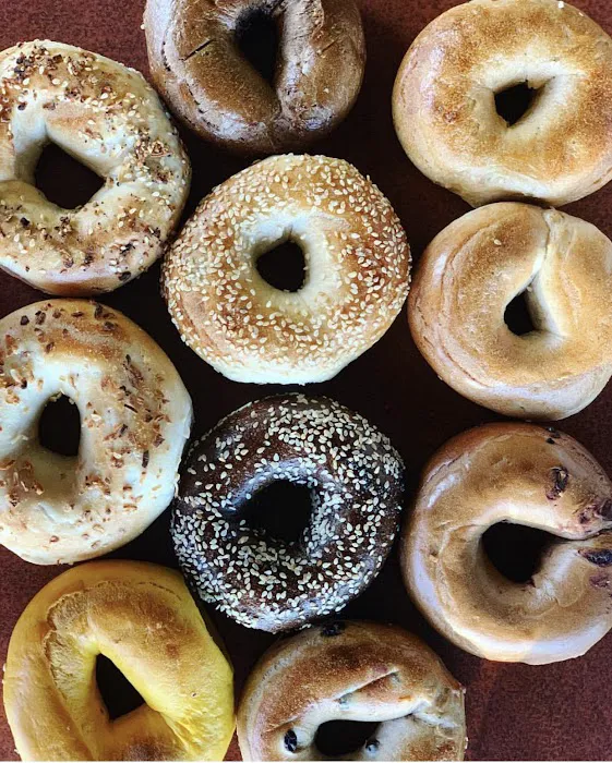 Royal Palm Makeb's Bagels & Deli Picture 4