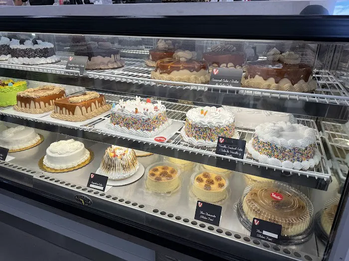 Vicky Bakery Royal Palm Picture 2
