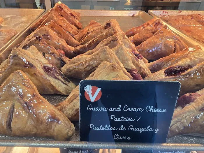 Vicky Bakery Royal Palm Picture 7