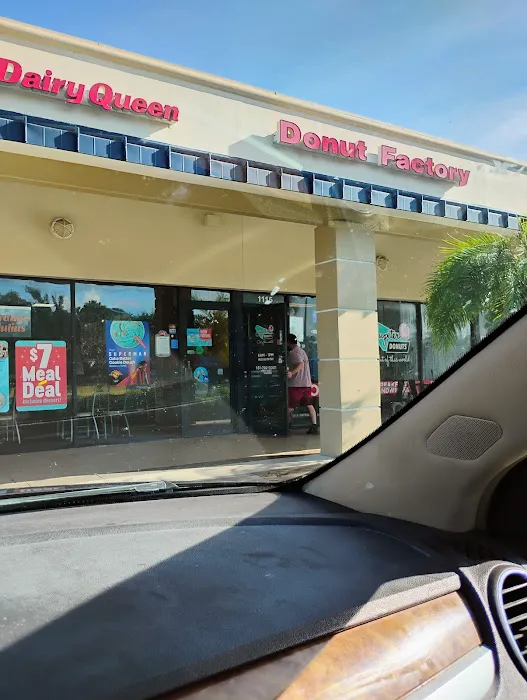 Jupiter Donuts Royal Palm Picture 1