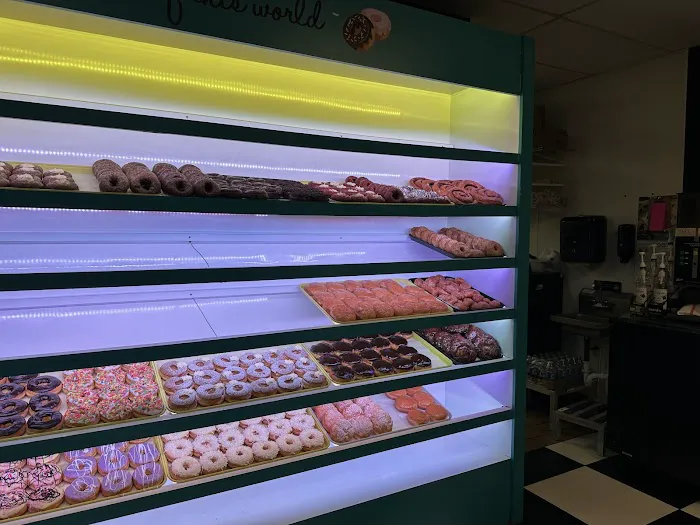 Jupiter Donuts Royal Palm Picture 4