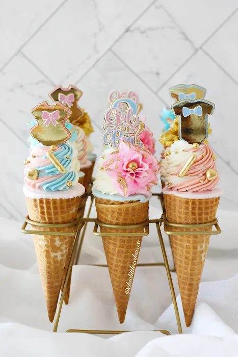 Chic Little Cakes Picture 5