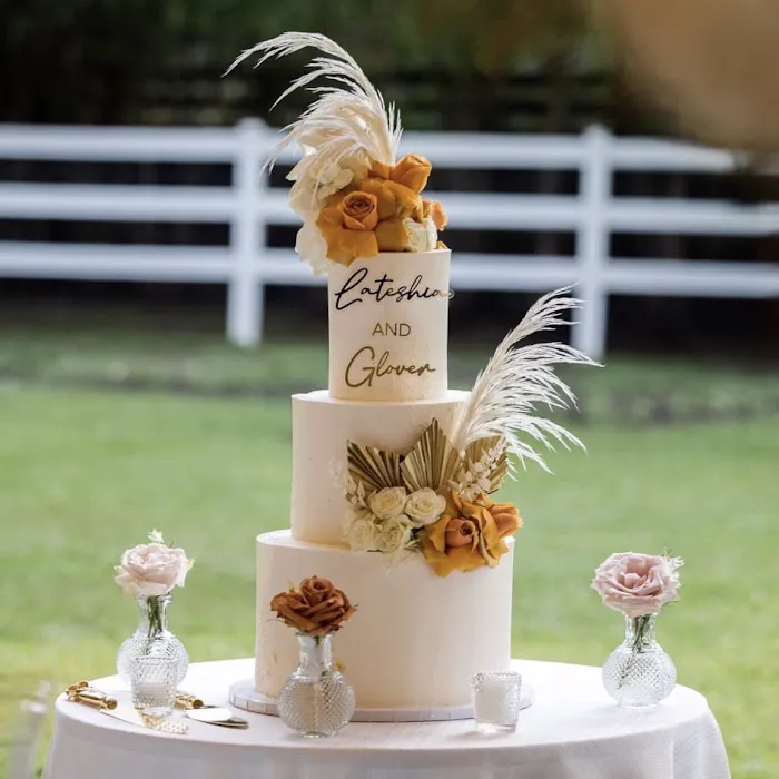 Chic Little Cakes Picture 10