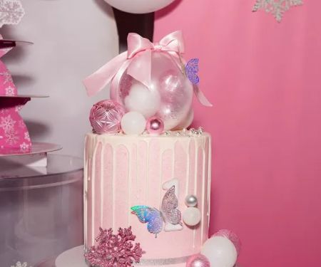 Chic Little Cakes