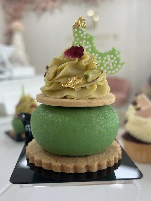 Johnson's Custom Cakes Picture 6