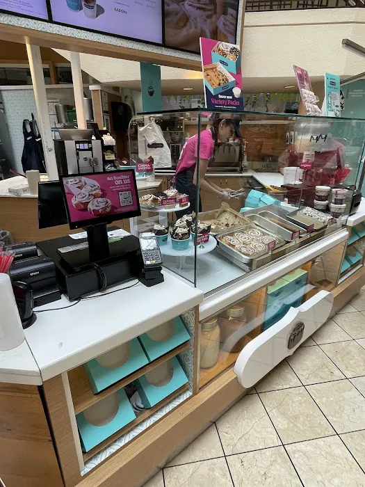 Cinnabon Picture 6