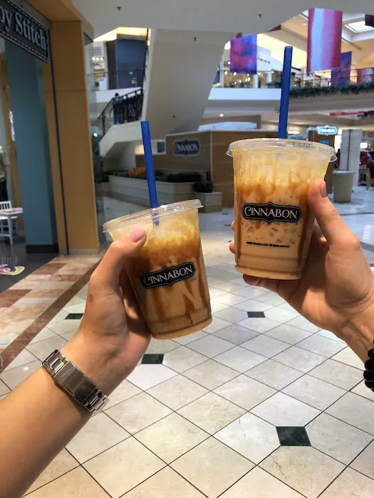 Cinnabon Picture 4