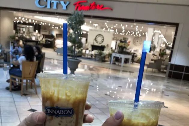 Cinnabon