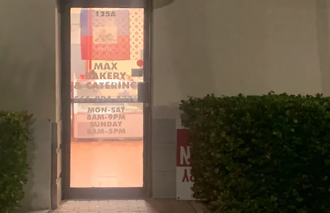 Max Bakery and Catering Picture 3