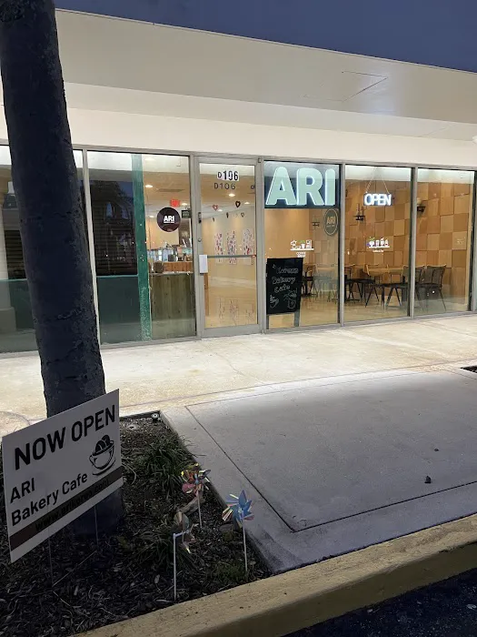 ARI Bakery Cafe Picture 5