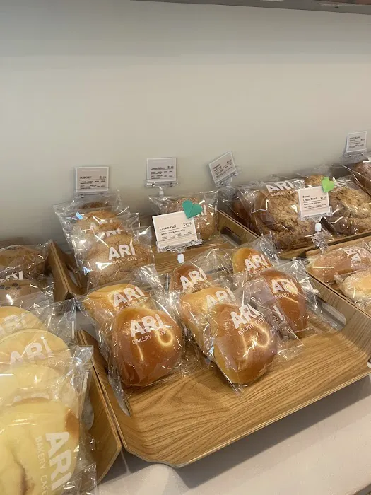 ARI Bakery Cafe Picture 4