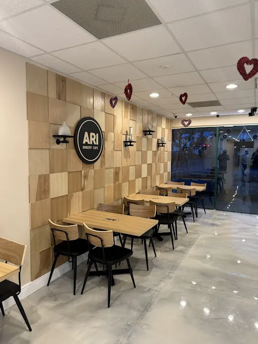 ARI Bakery Cafe Picture 10