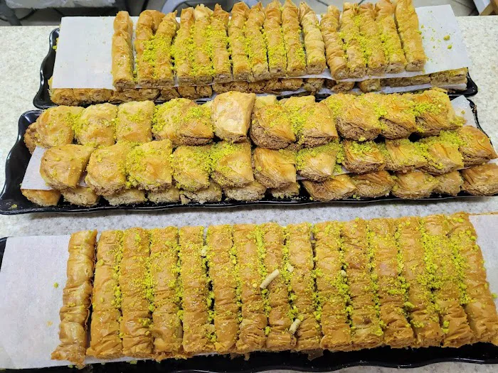 ARMENIA BAKERY & DELI Picture 2