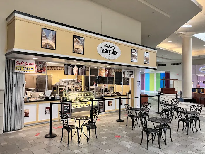 Annie's Cookie Factory & Pastry Shop Picture 10