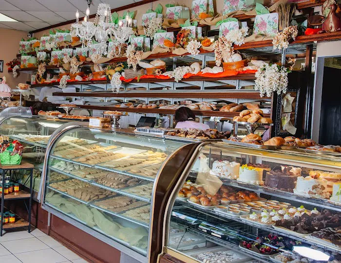 Palermo's Italian Bakery Picture 8