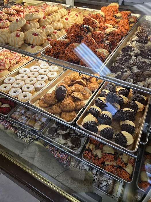 Palermo's Italian Bakery Picture 4