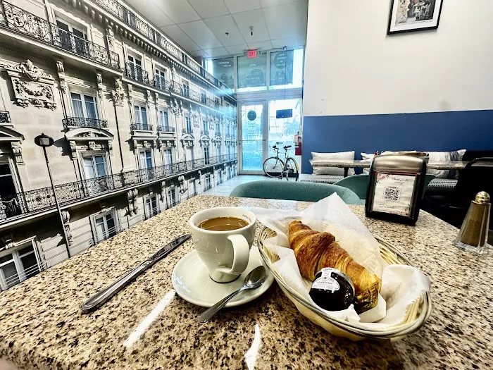 Café de Paris Picture 4