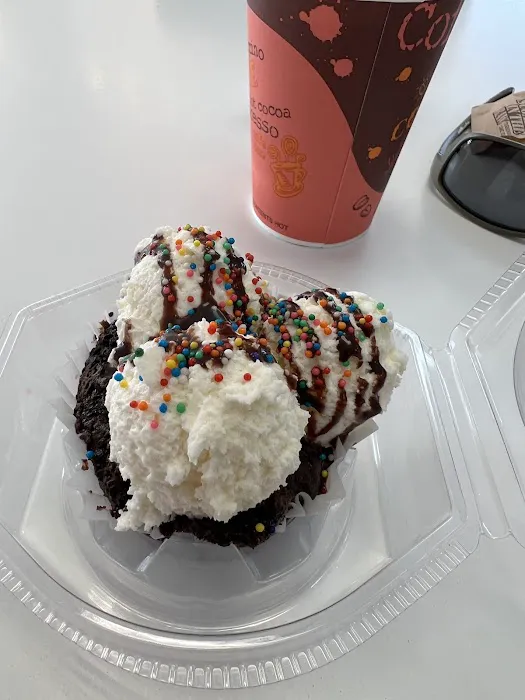 Marlee's Cupcakery & Creamery Picture 4