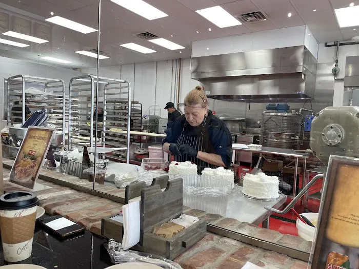 Seabra Bakery & Café Picture 6