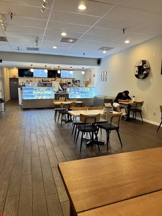 ARI Bakery Cafe Picture 9