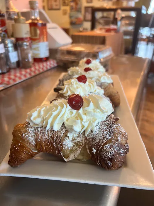 Cosa Duci Italian Deli, Bakery & Market Picture 9
