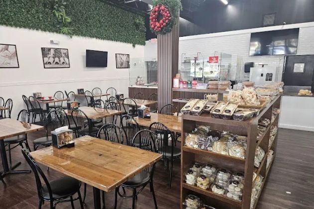 Tedescos Bakery