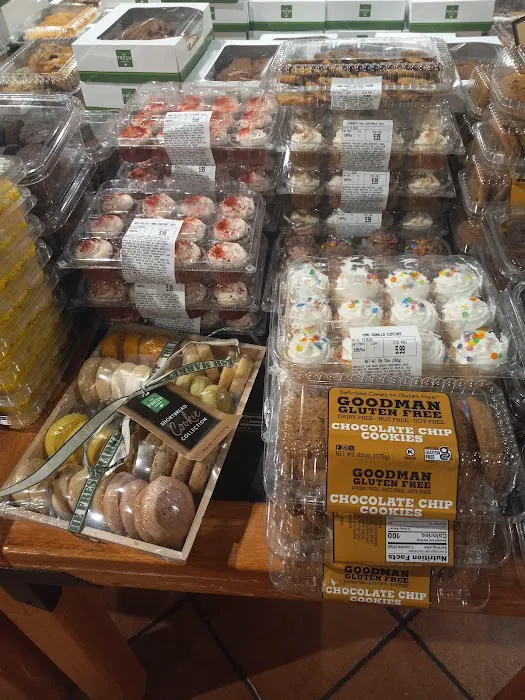 Fresh Market Bakery Picture 2