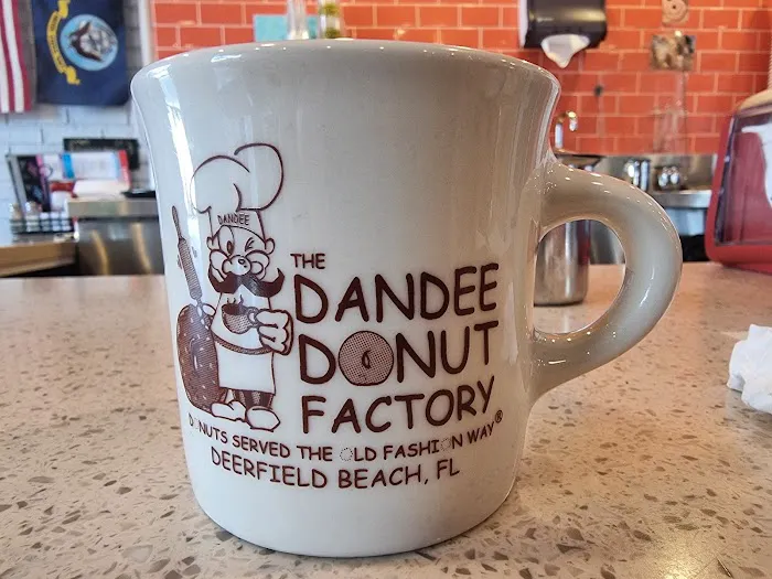 Dandee Donut Factory Picture 2