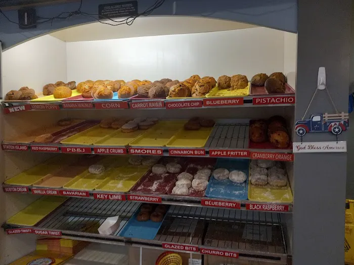 Dandee Donut Factory Picture 5