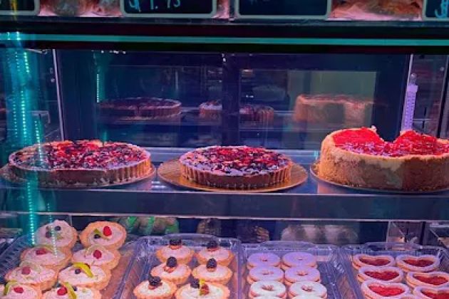 Family Bakery Pompano