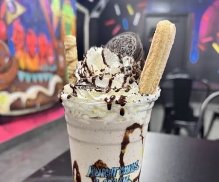 Midnight Cookies & Cream Lighthouse Point