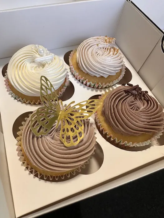 Sweet Carolyn’s Cupcakes and Confections Picture 1