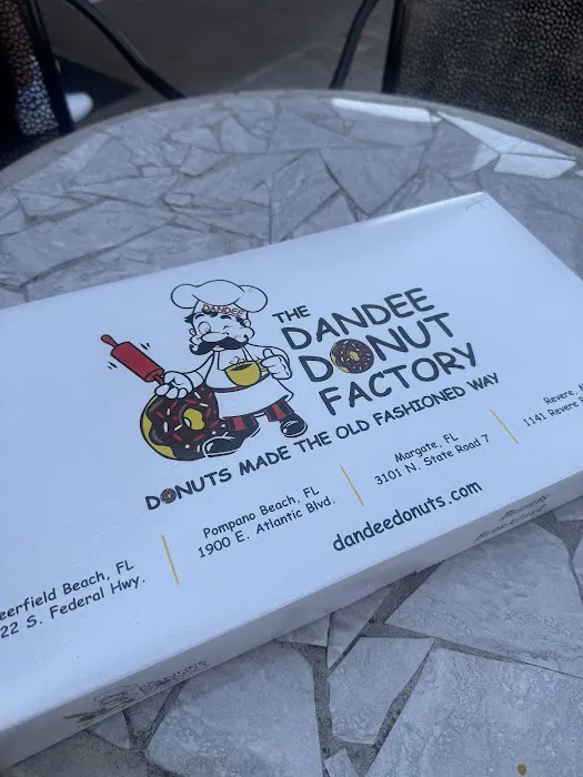 Dandee Donut Factory. Picture 8