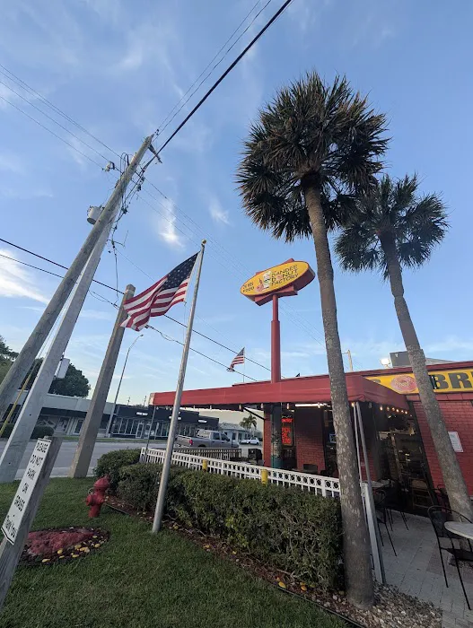 Dandee Donut Factory. Picture 5