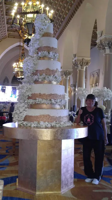 Dominique's Couture Cakes Picture 9