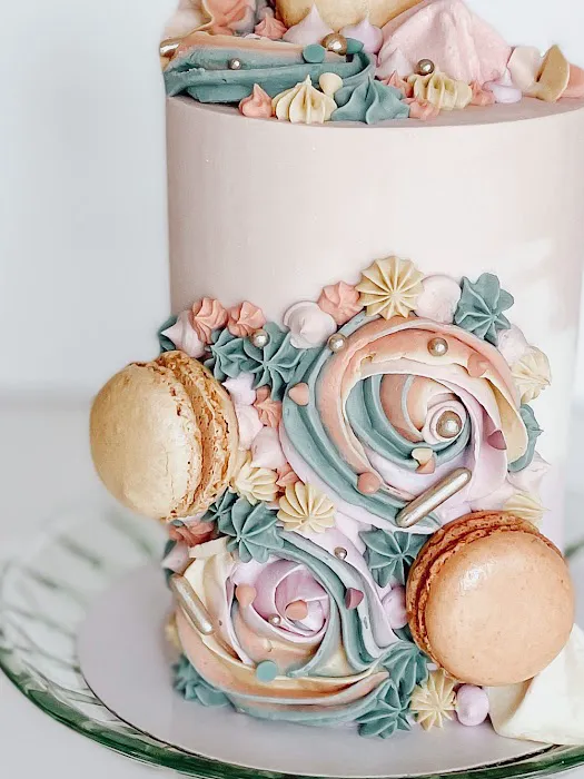 Sugar and Bloom Cakes Picture 8