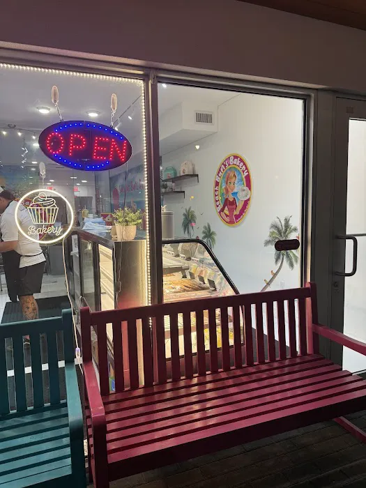 Beach Buns Bakery Picture 3