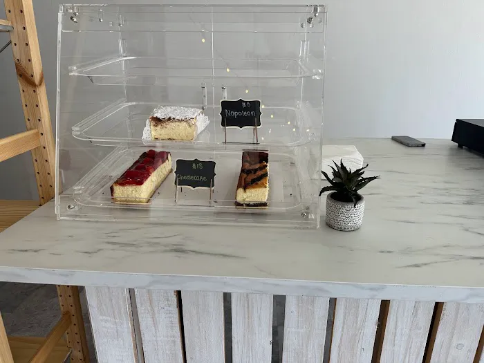 European Custom Desserts Picture 6