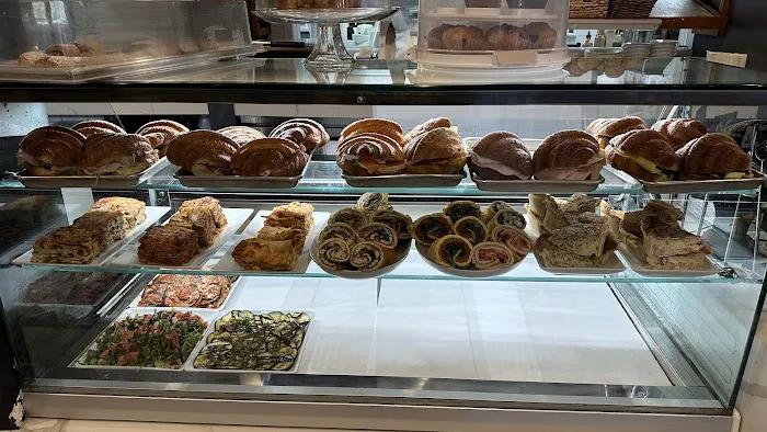 Angelo Elia the Bakery Bar Picture 3